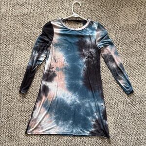 Art Class Chic Tie-Dye Dress